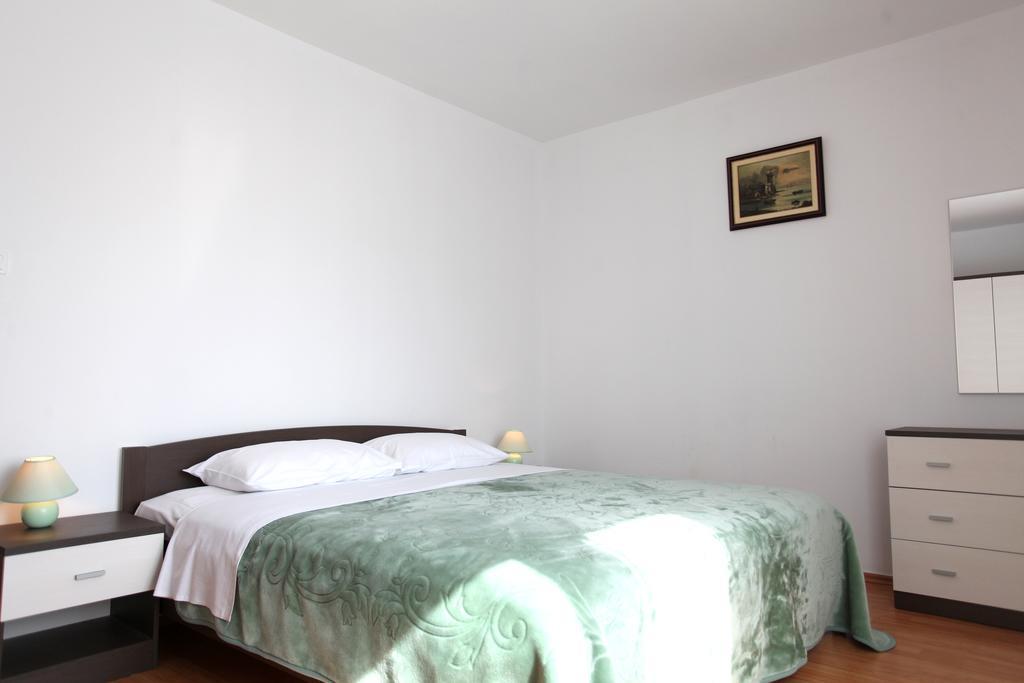 Apartments Ellen บานโจเล ภายนอก รูปภาพ