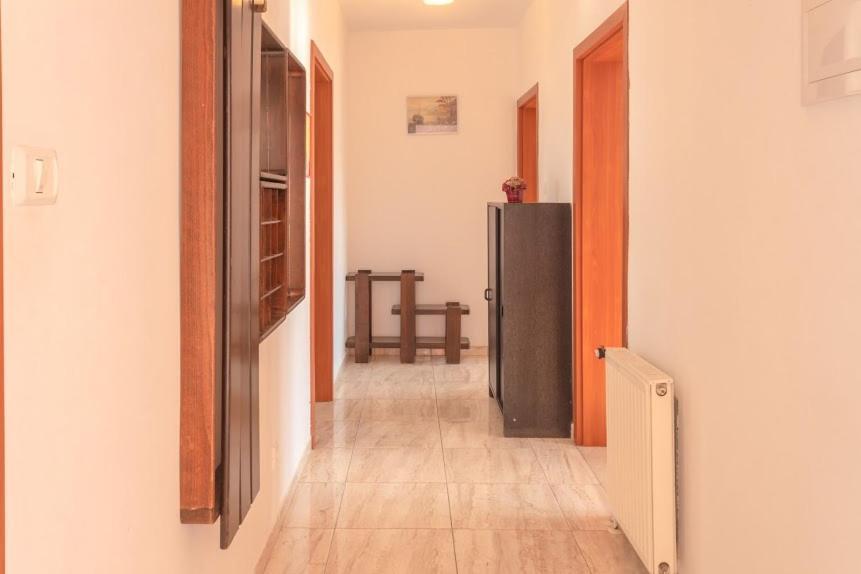 Apartments Ellen บานโจเล ภายนอก รูปภาพ