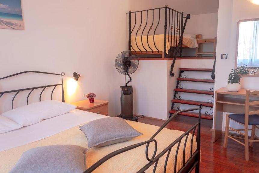 Apartments Ellen บานโจเล ภายนอก รูปภาพ